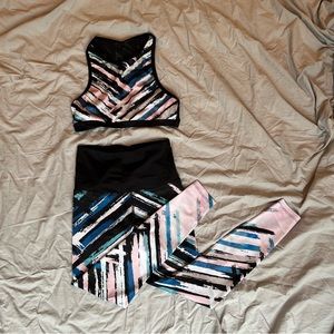 Beyond Yoga mesh watercolor 2 piece set